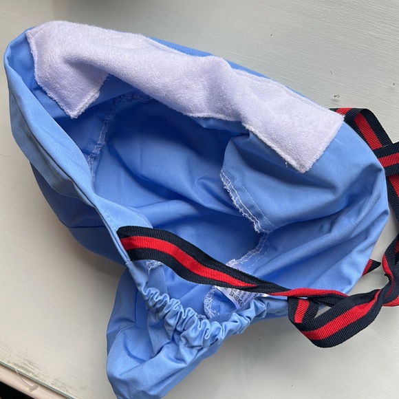 Women’s blue scrub cap with bun space and buttons for mask - Picture 2 of 2